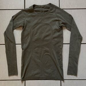 Lululemon Swiftly Tech Size 6 Light Green